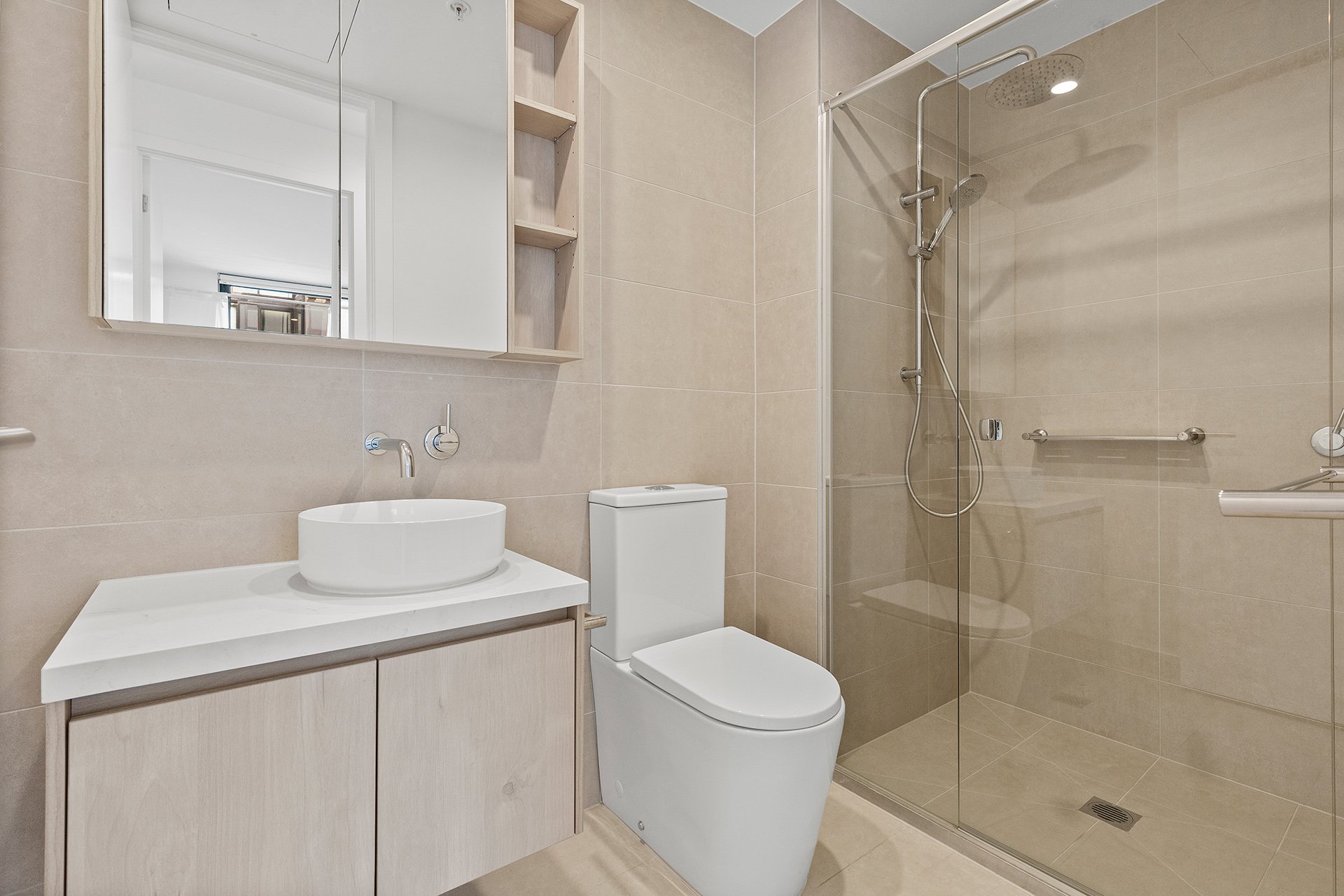 412/162 Whitehorse Road, Blackburn image 10