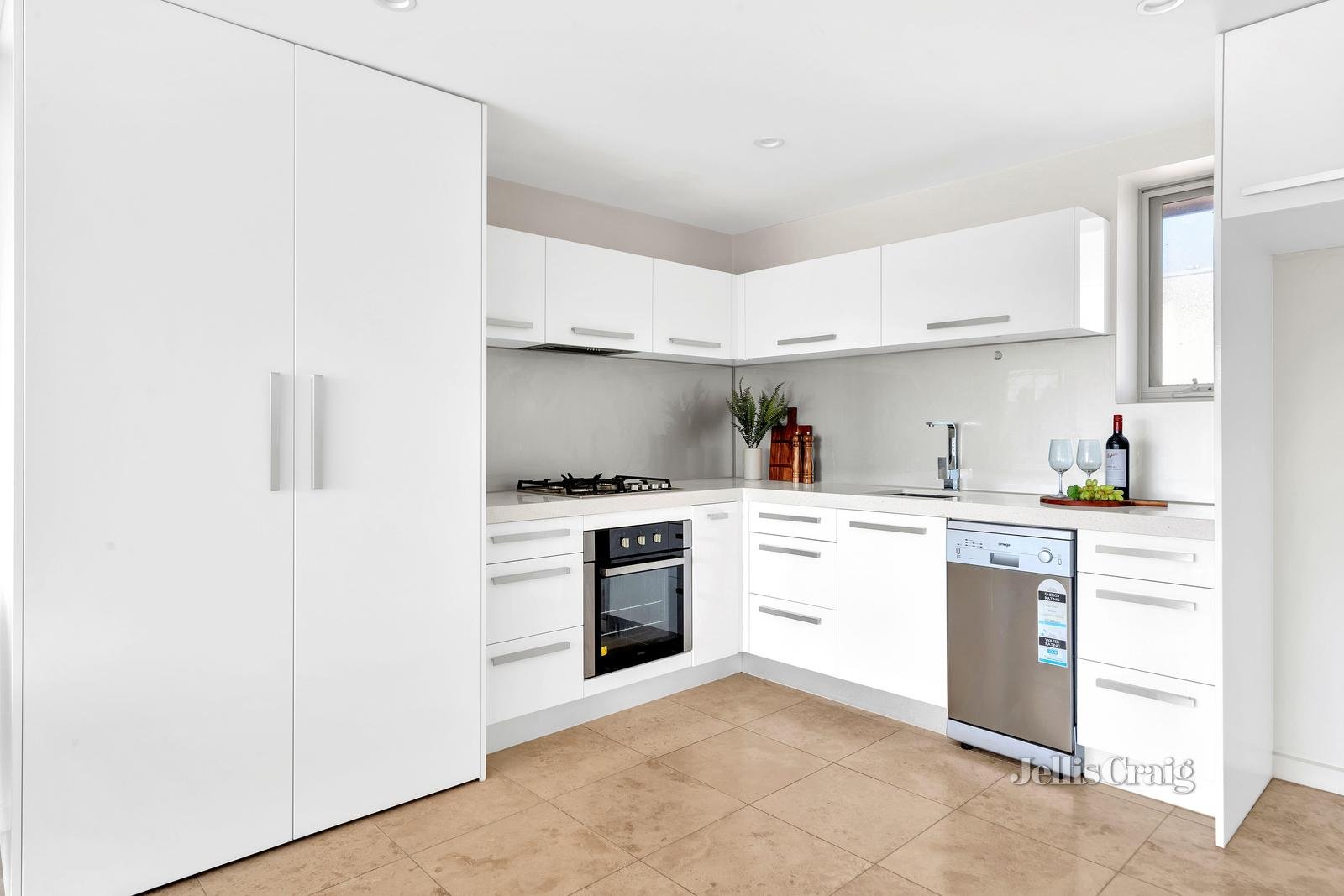 4/126 Albion Street, Brunswick image 10