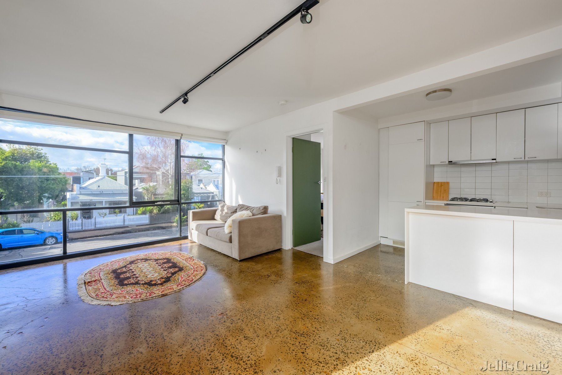 4/13 Alexander Street, Collingwood image 2