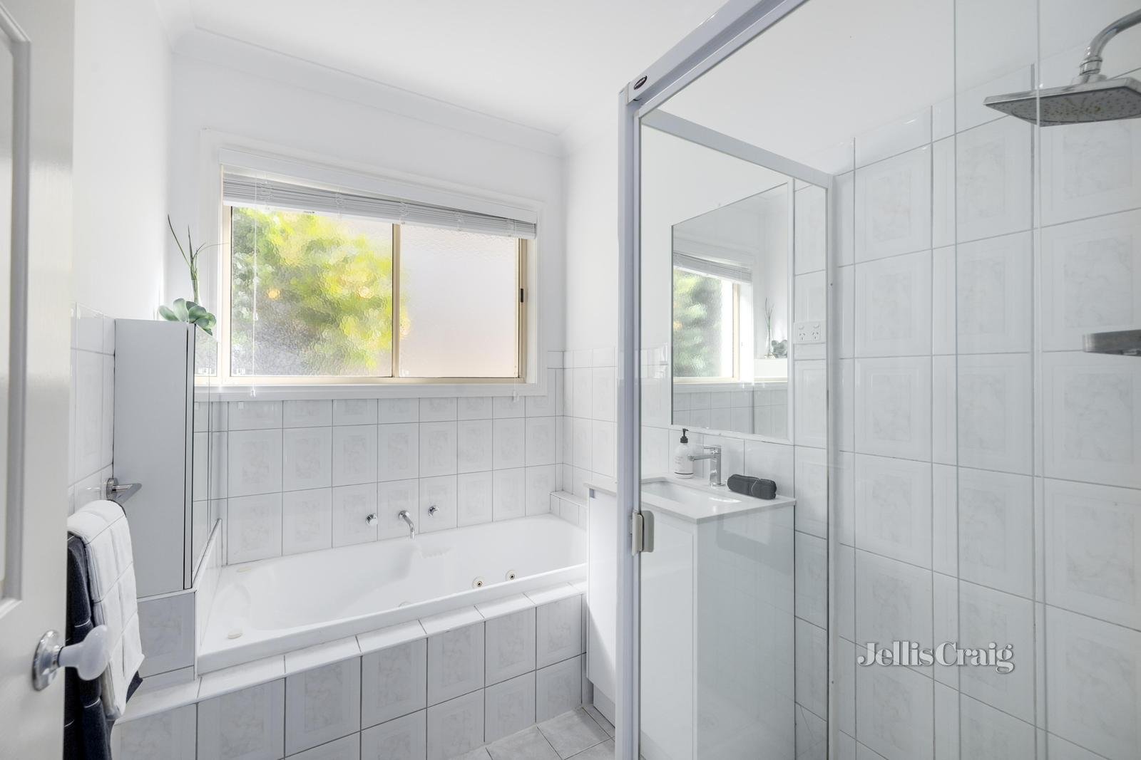 4/13 Alfred Street, Beaumaris image 8