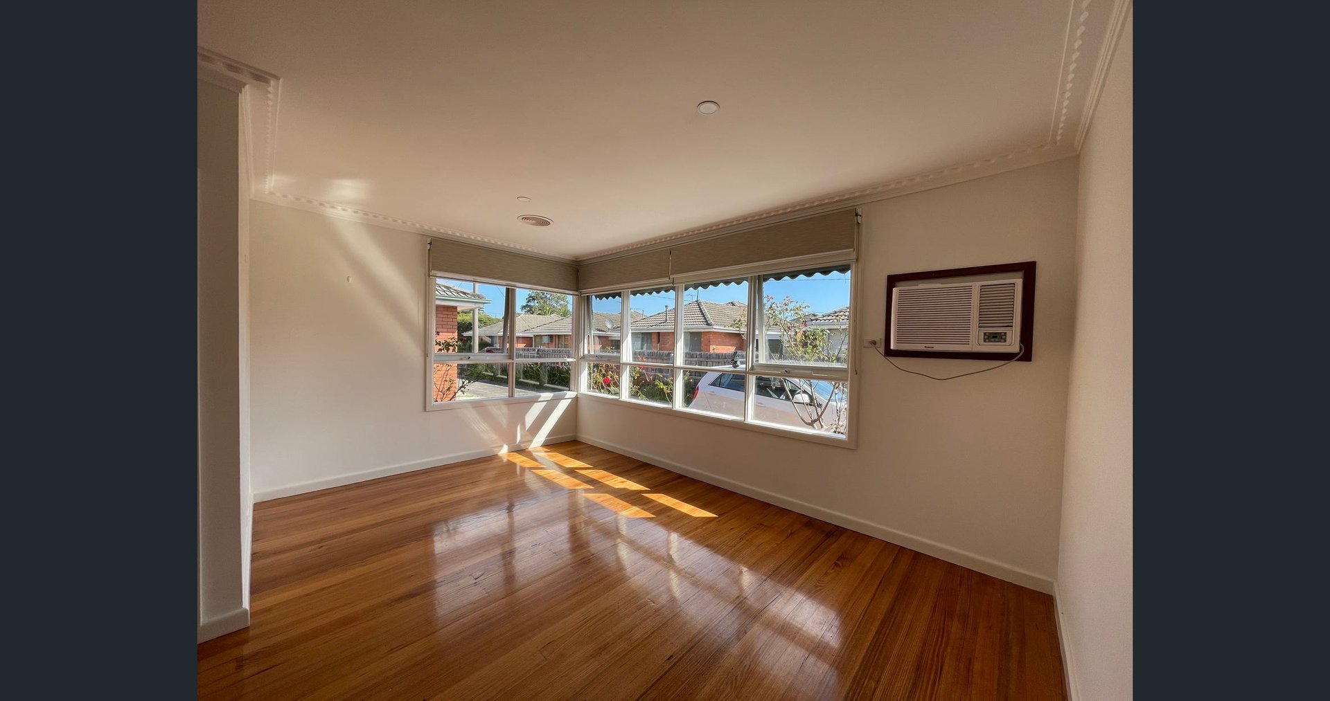 4/13 Garden Avenue, Glen Huntly image 2