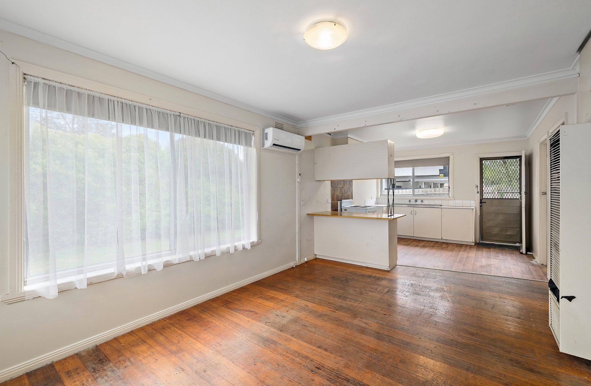 4/13 Hawthory Road, Kilsyth image 1