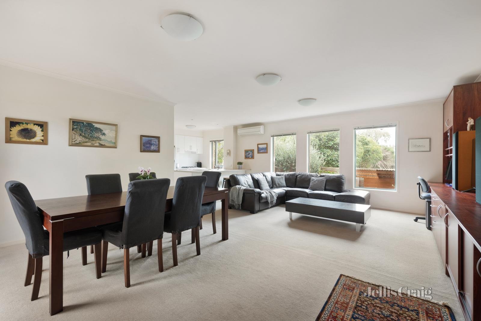 4/13 Hope Court, Kew image 2