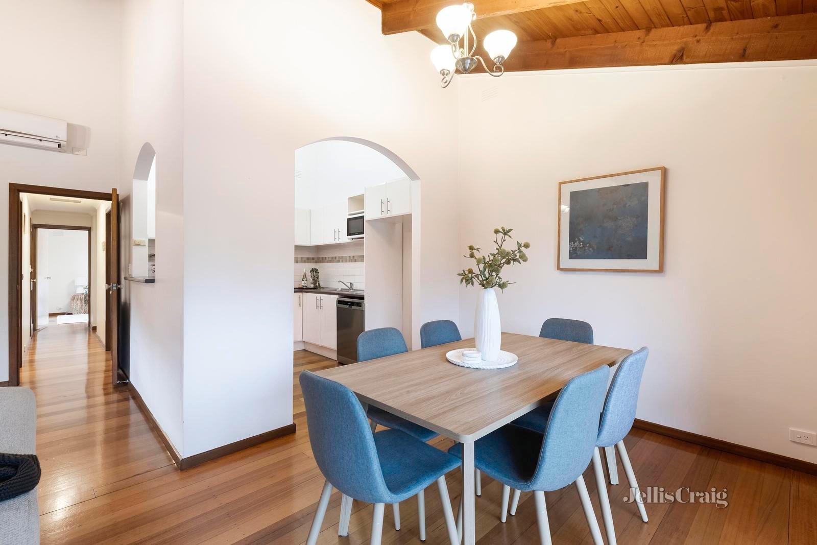 4/13 Kampman Street, Bulleen image 3