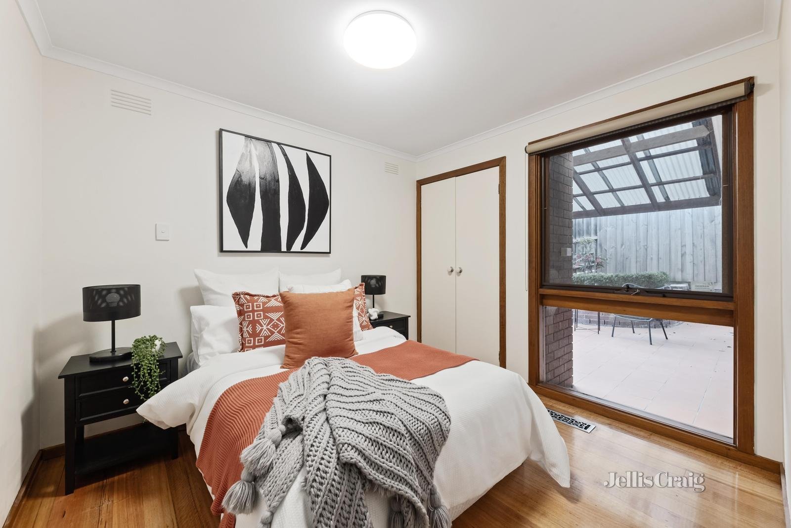 4/13 Kampman Street, Bulleen image 6