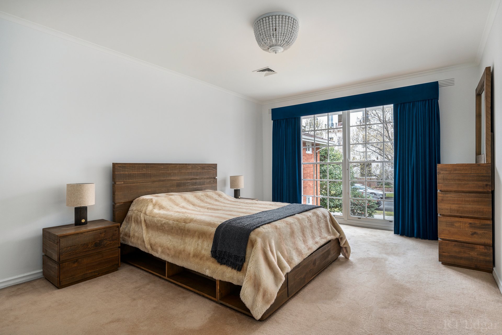 Property Gallery Thumbnail 7