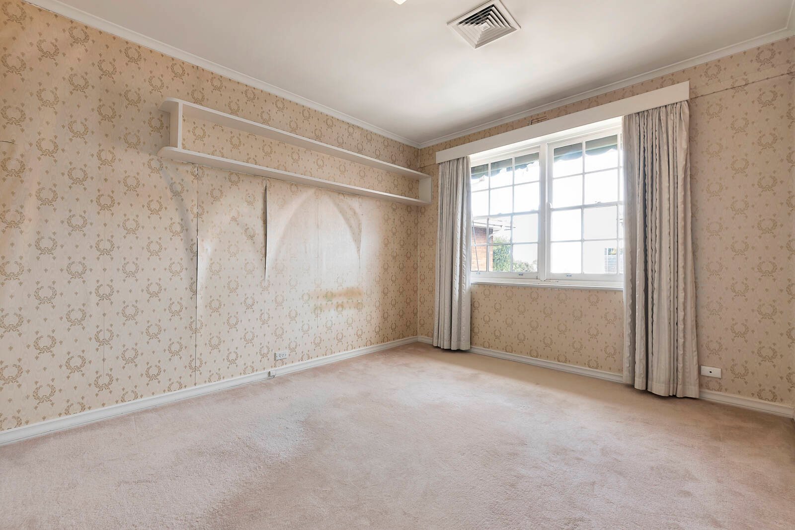 Property Gallery Thumbnail 6