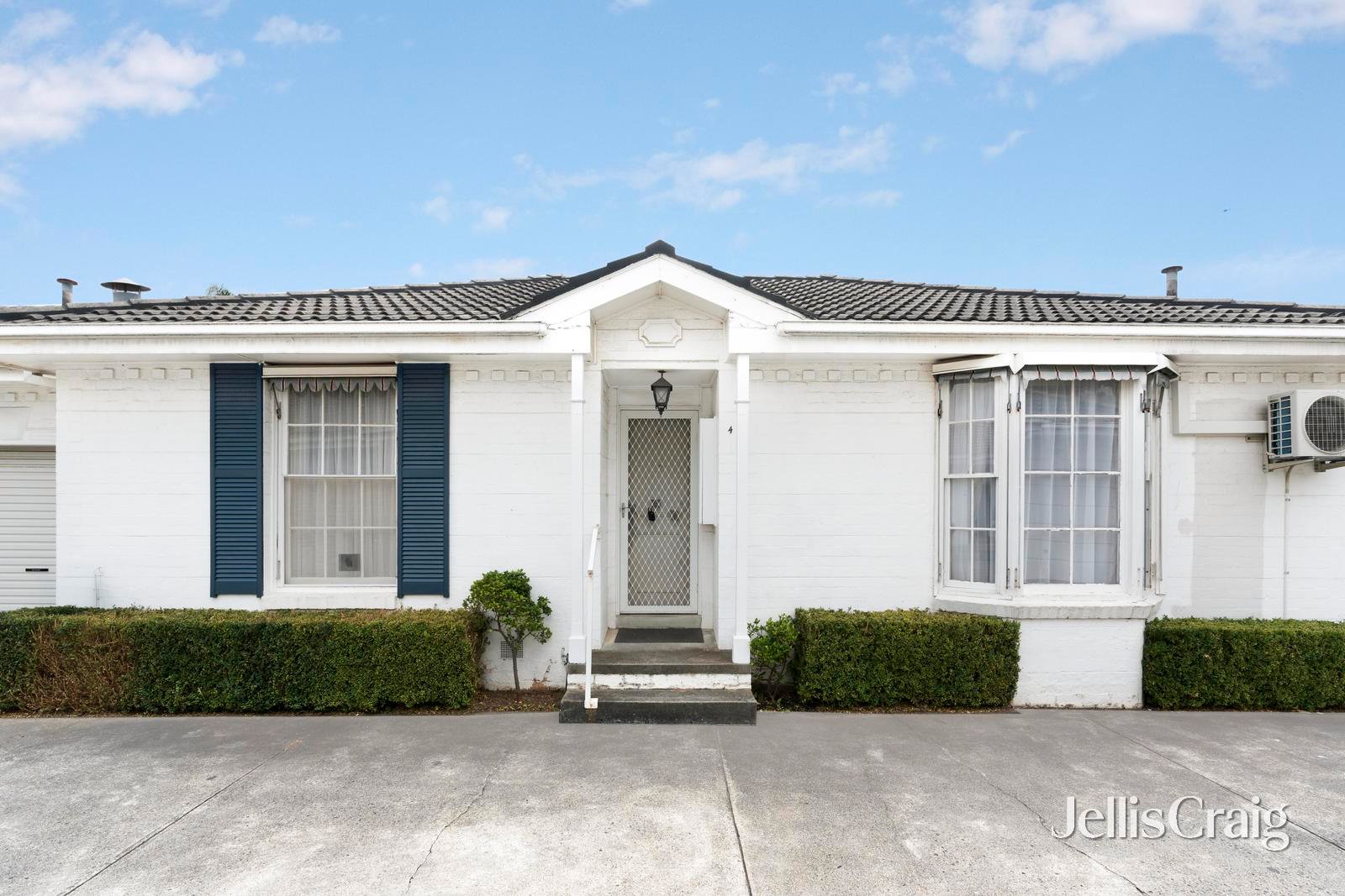 4/13 Olympian Avenue, Mount&nbsp;Waverley image 1