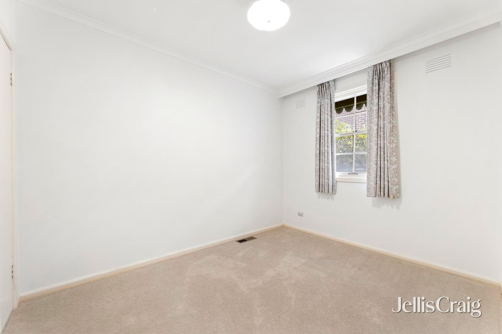 4/13 Olympian Avenue, Mount&nbsp;Waverley image 4