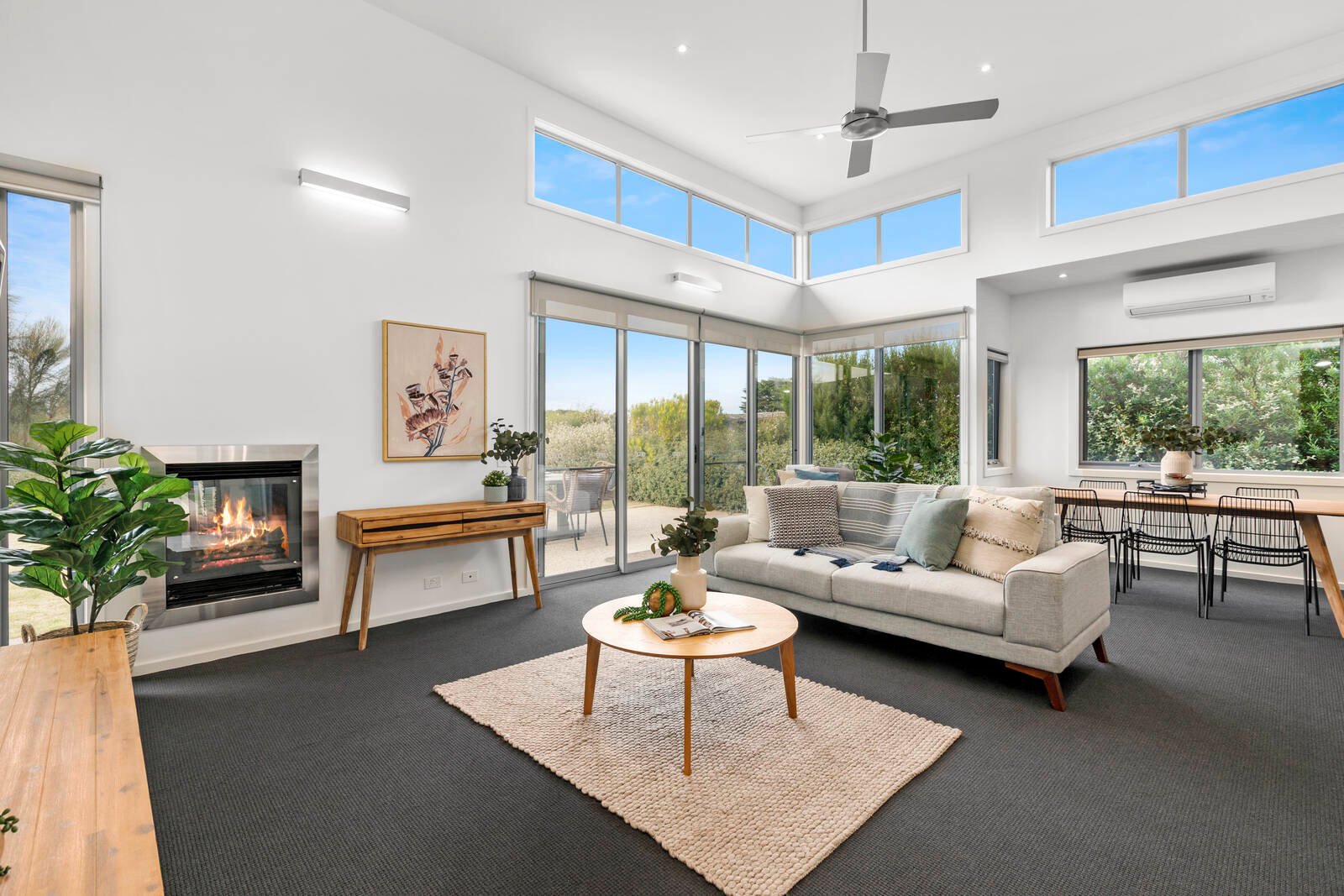 Property Gallery Thumbnail 3