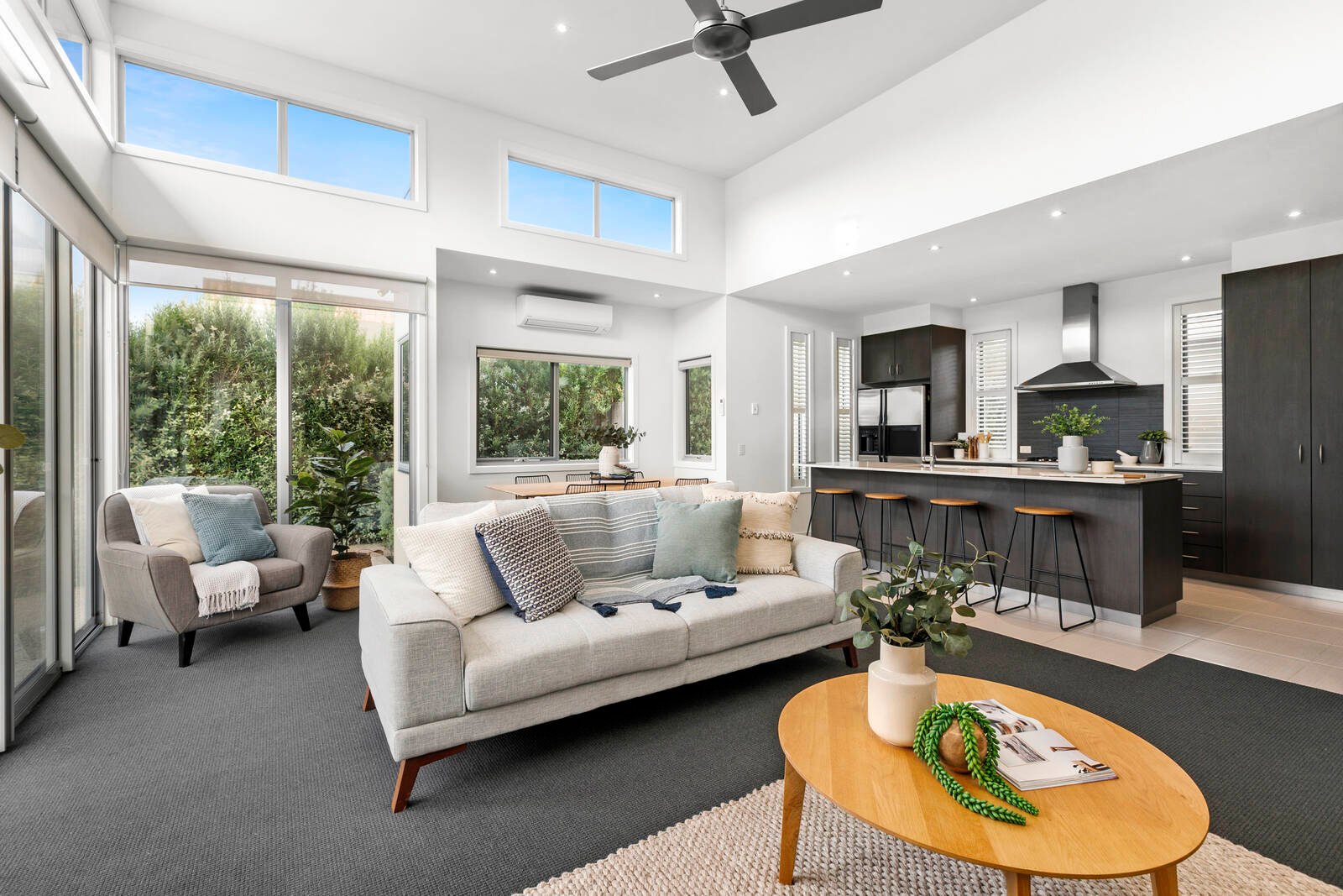Property Gallery Thumbnail 4