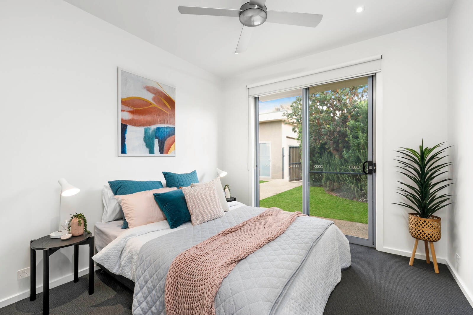 Property Gallery Thumbnail 8