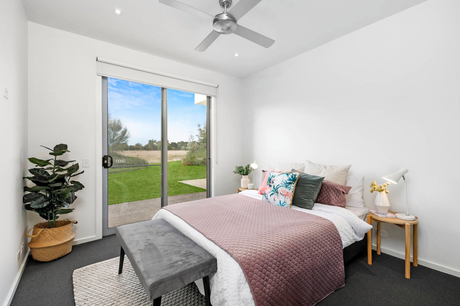 Property Gallery Thumbnail 9