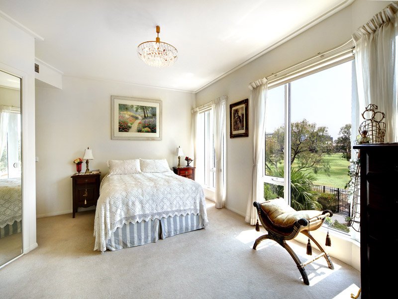 41/3 Seisman Place, Port Melbourne image 5