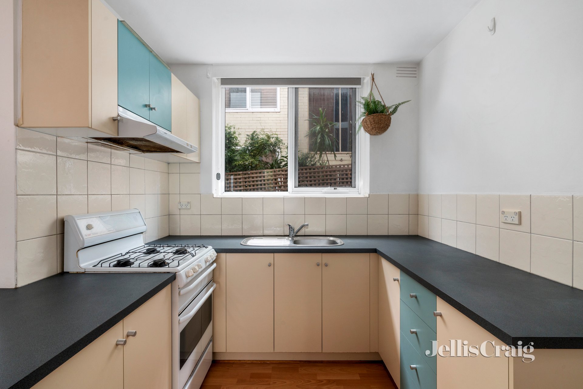 4/130 Alexandra Street, St Kilda East image 2