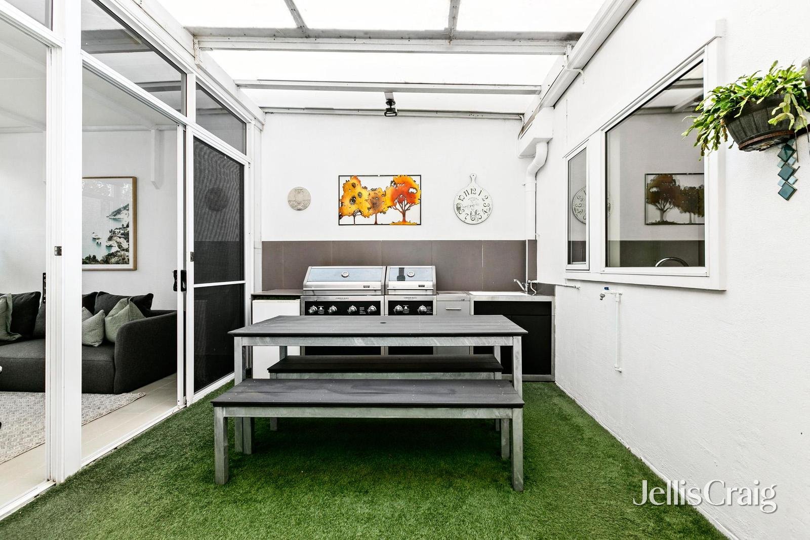 4/131 Charman Road, Beaumaris image 14