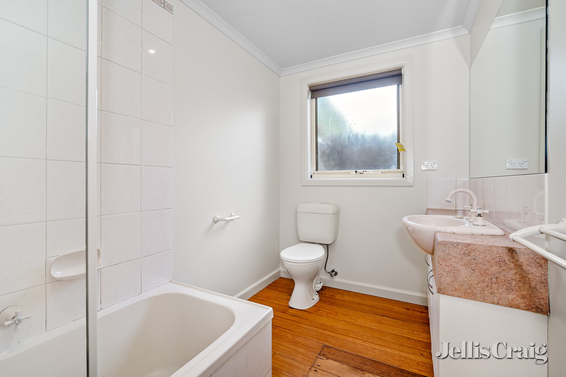 4/1314 Mair Street, Lake Wendouree image 4