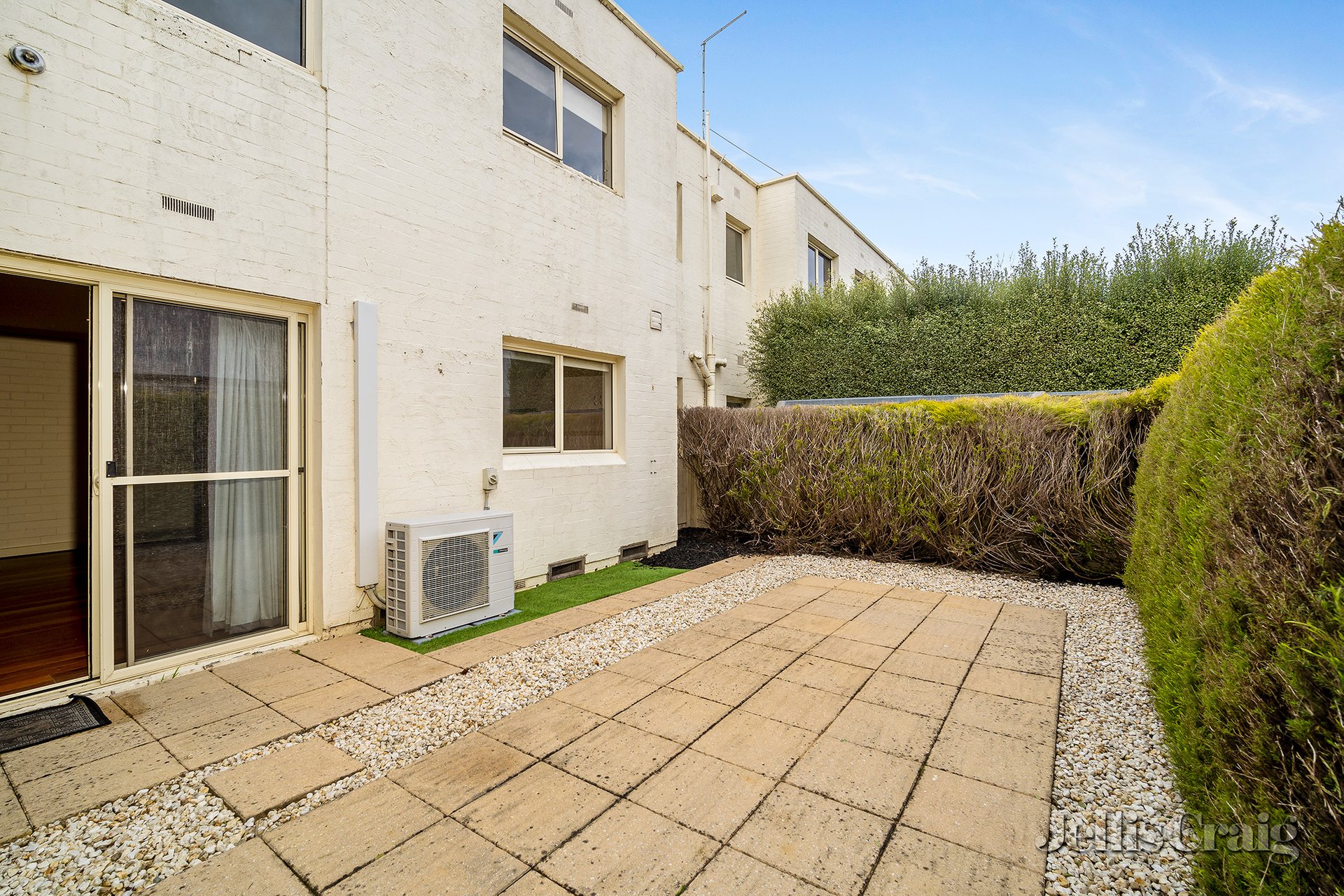 4/1314 Mair Street, Lake Wendouree image 5
