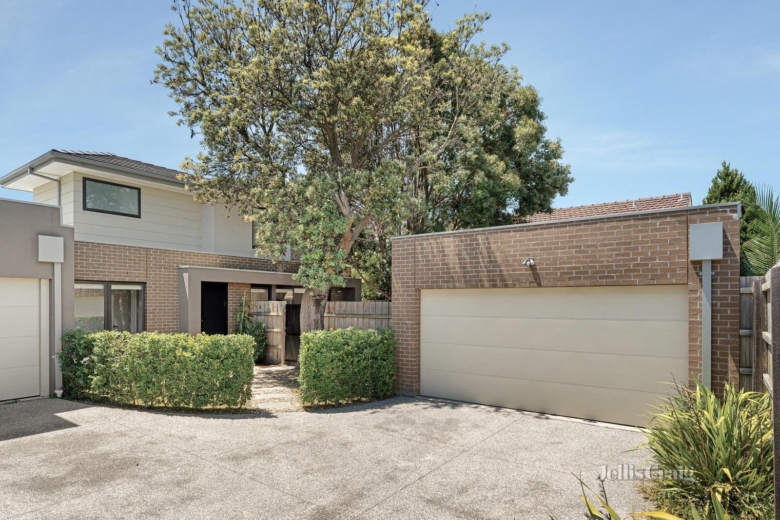 4/132 Charman Road, Mentone image 1