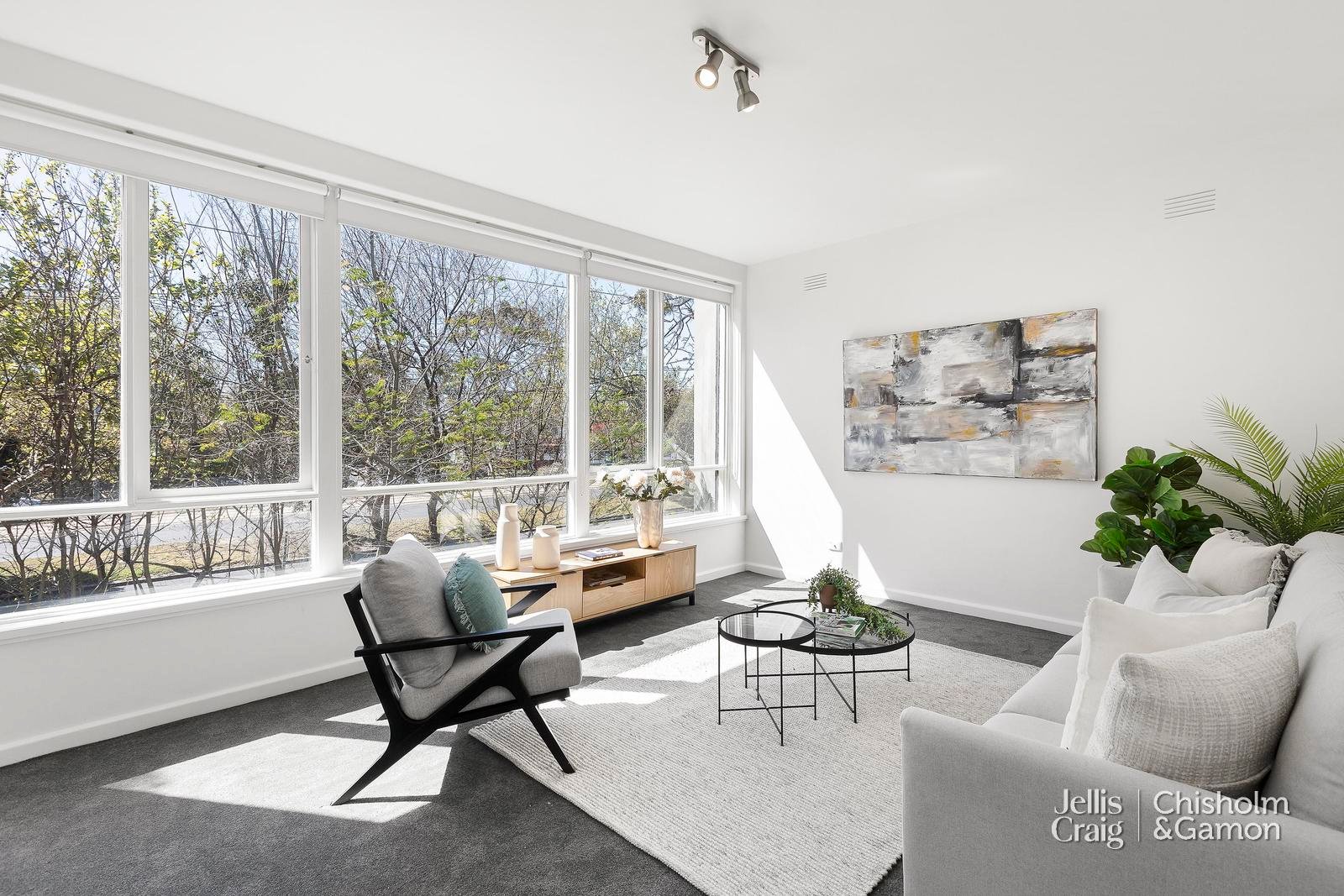 4/133 Brighton Road, Elwood image 1