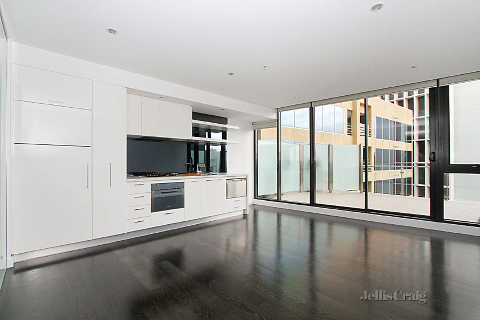 413/338 Kings Way, South Melbourne image 1