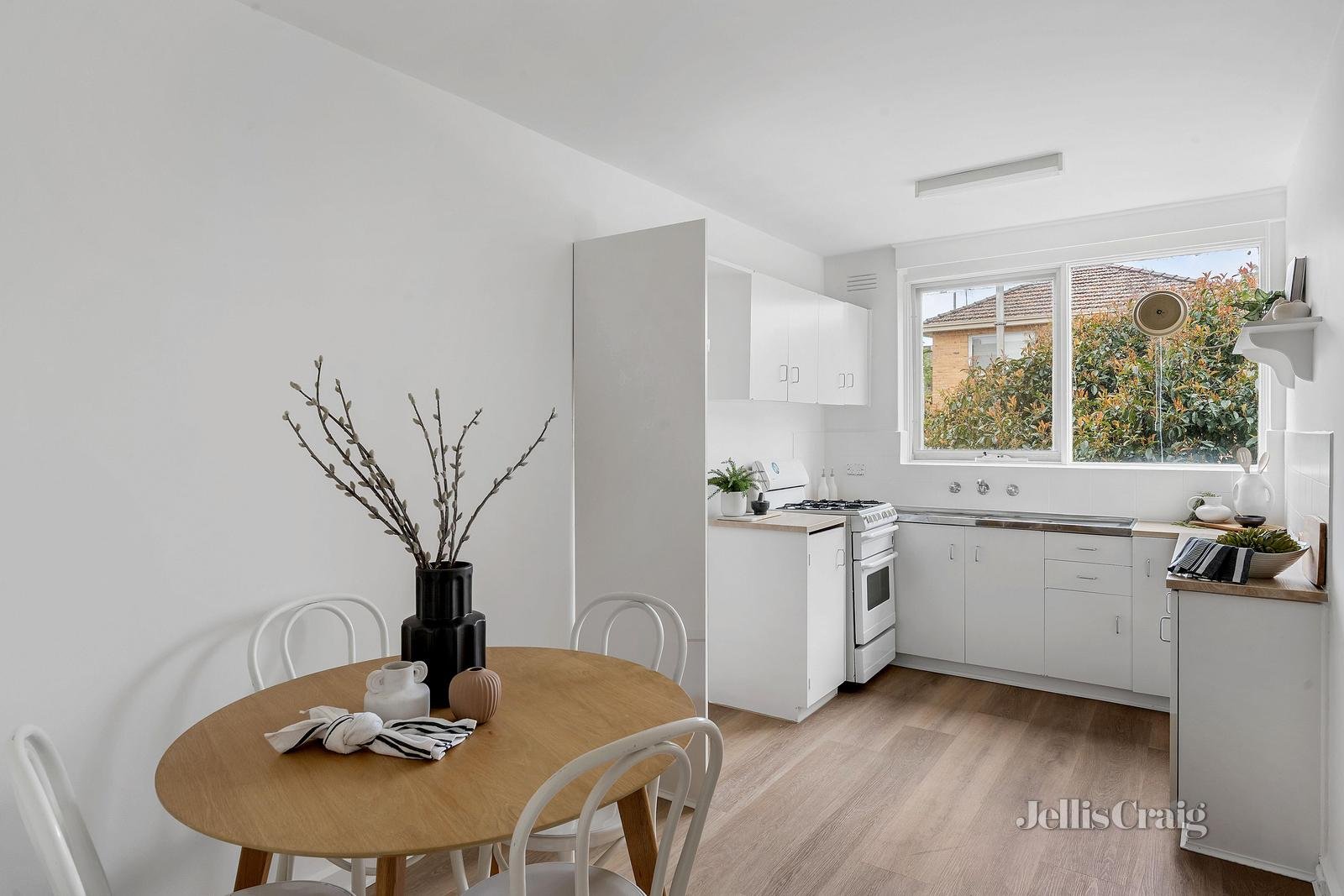 4/137 Victoria Road, Hawthorn East image 4
