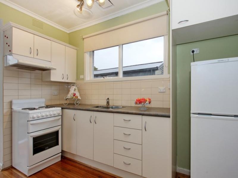 4/138 Heatherdale Road, Mitcham image 2