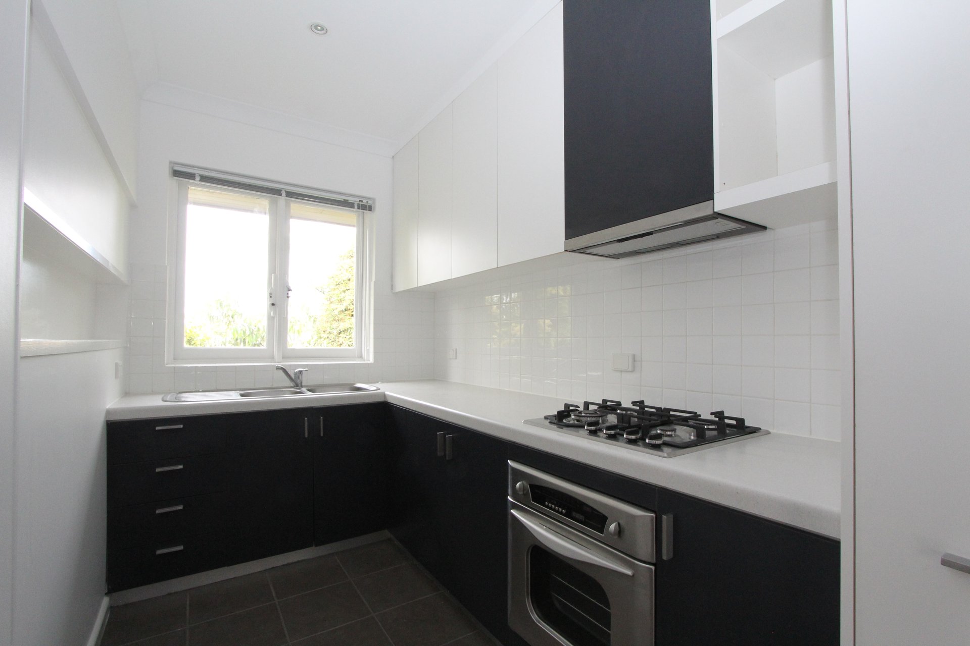 Property Gallery Thumbnail 3