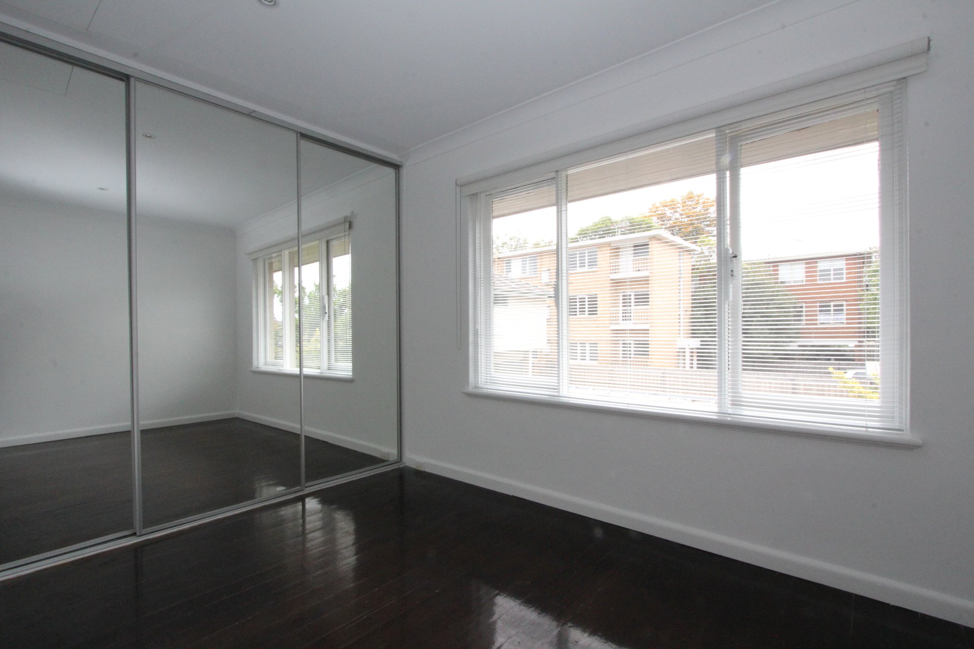 Property Gallery Thumbnail 5