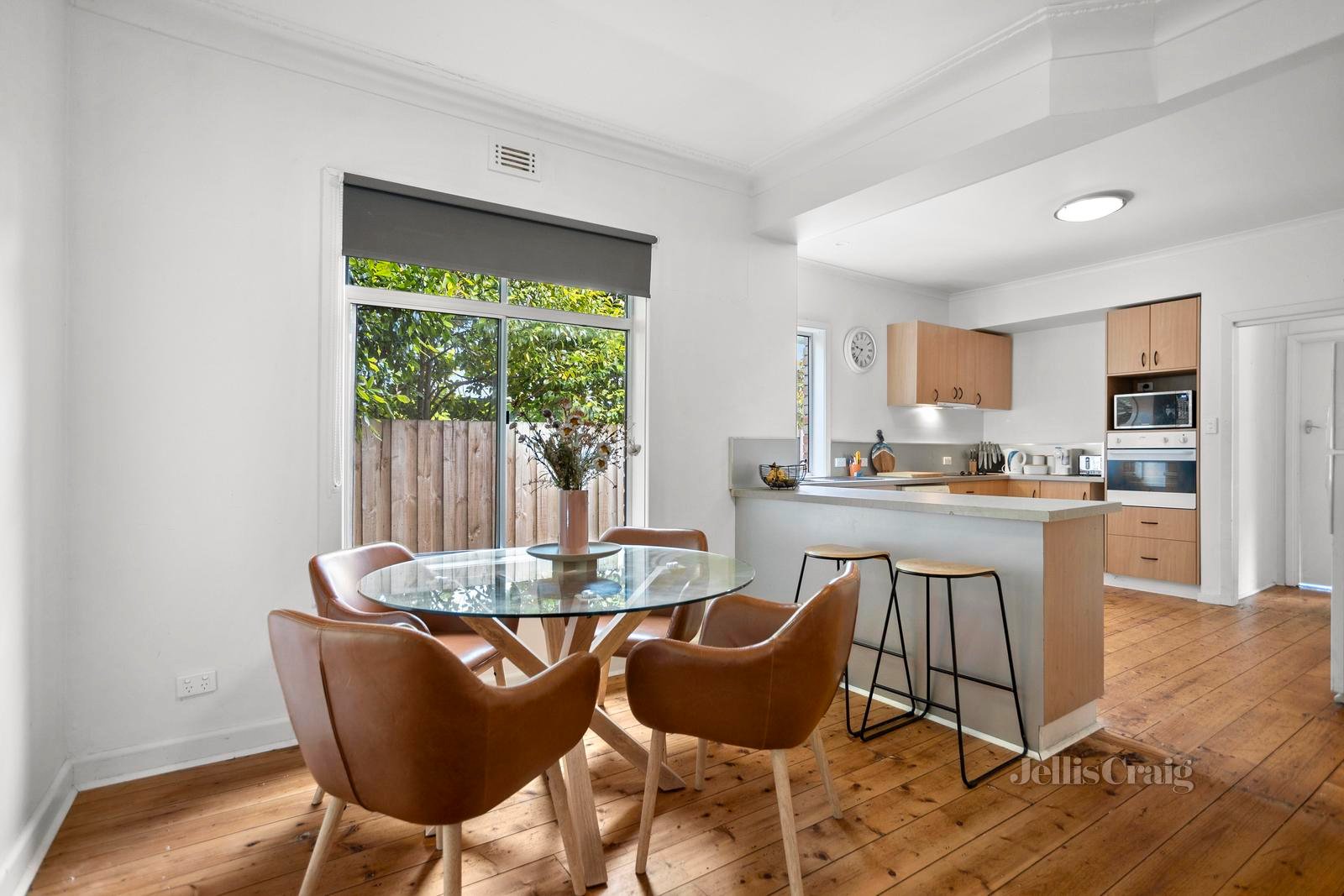 4/14 Carlisle Street, Woodend image 9