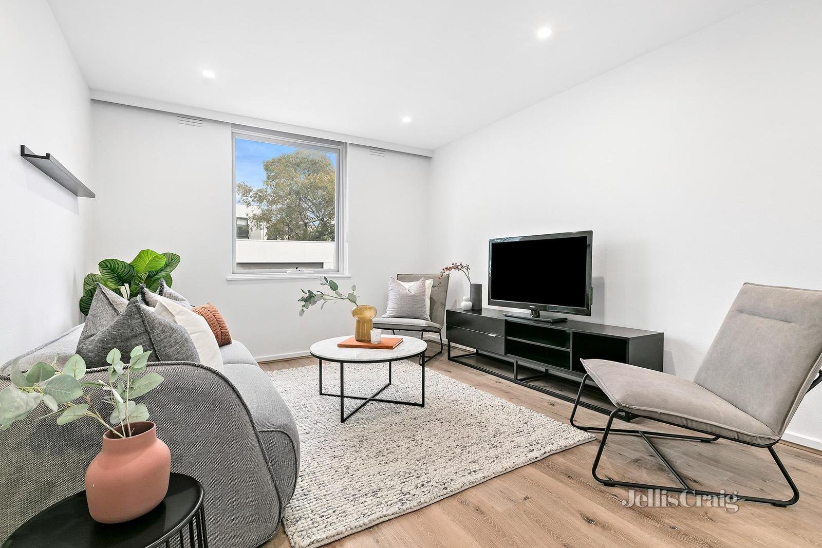 4/14 Grove Road, Hawthorn image 3