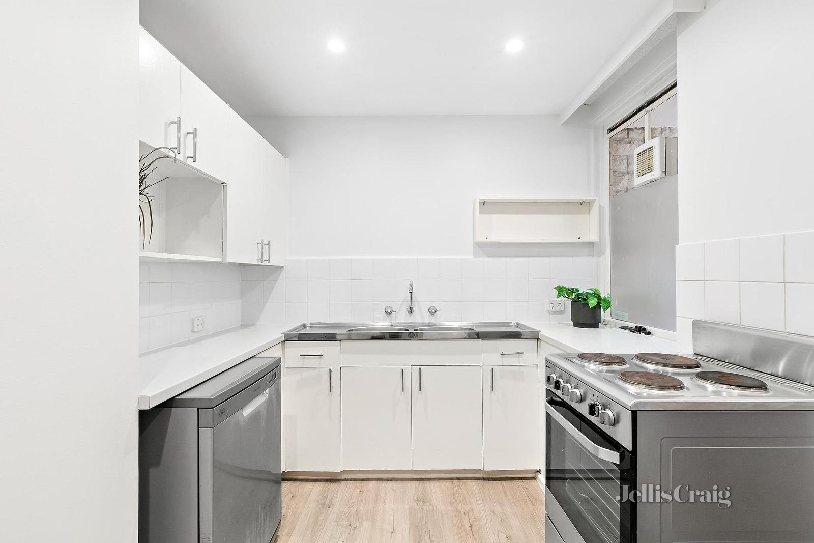 4/14 Grove Road, Hawthorn image 5