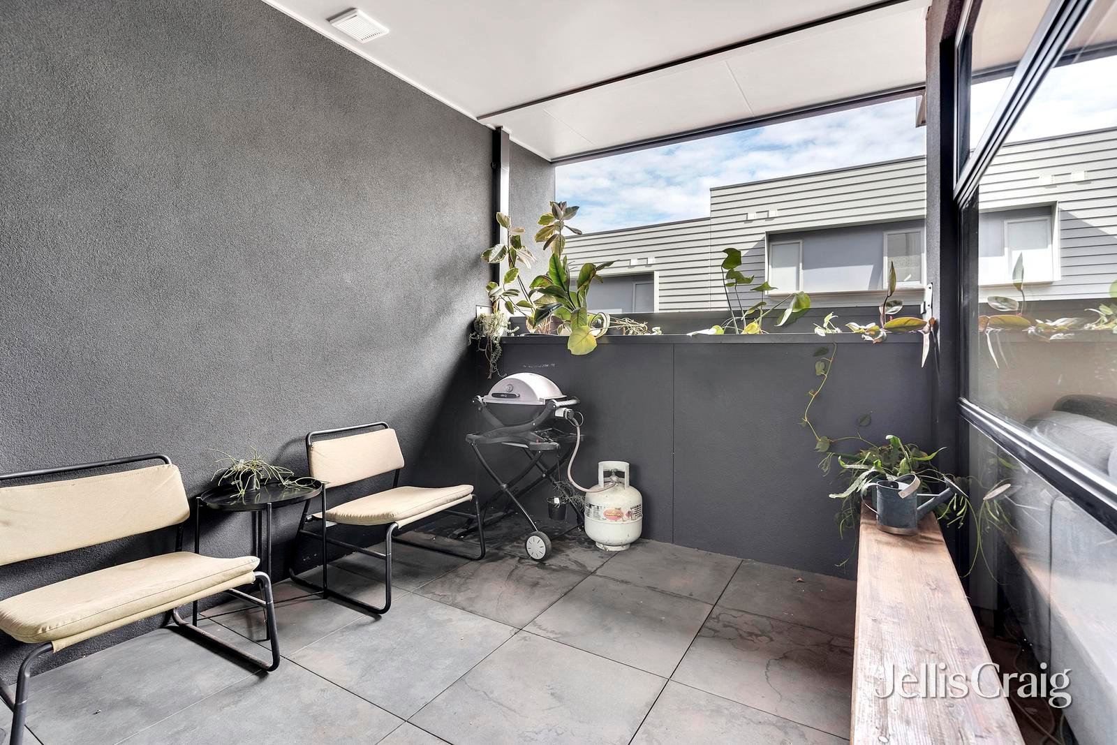 4/14 Irvine Crescent, Brunswick West image 11