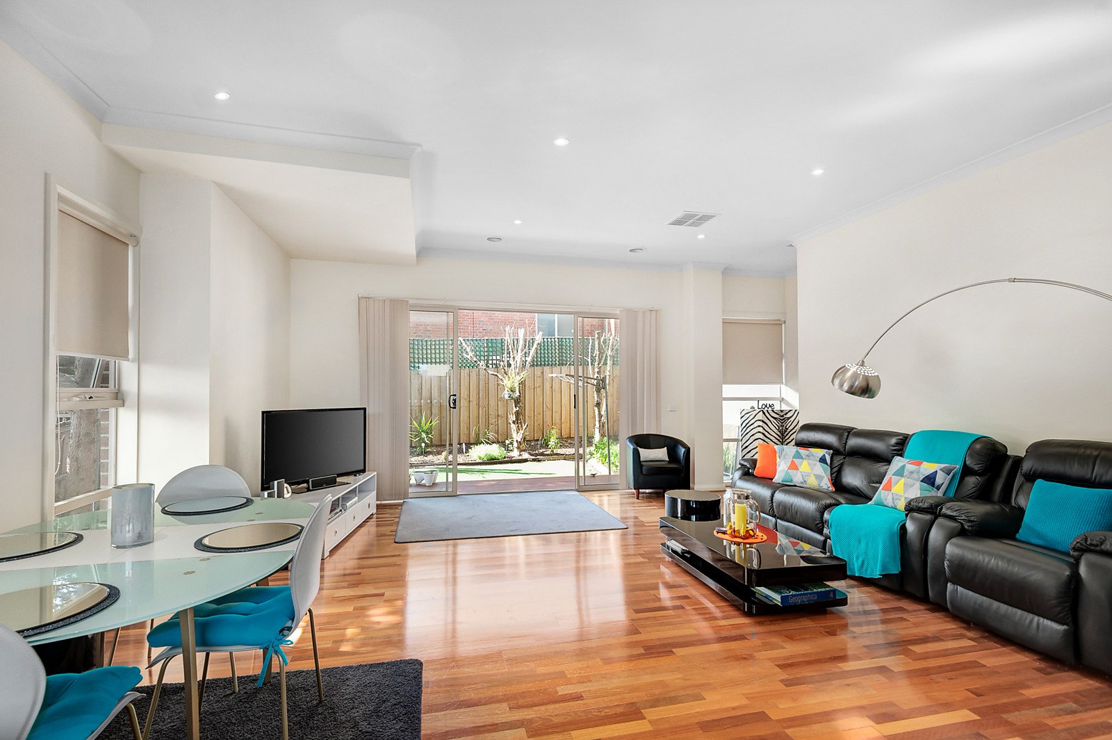 4/14 McCubbin Street, Burwood image 2