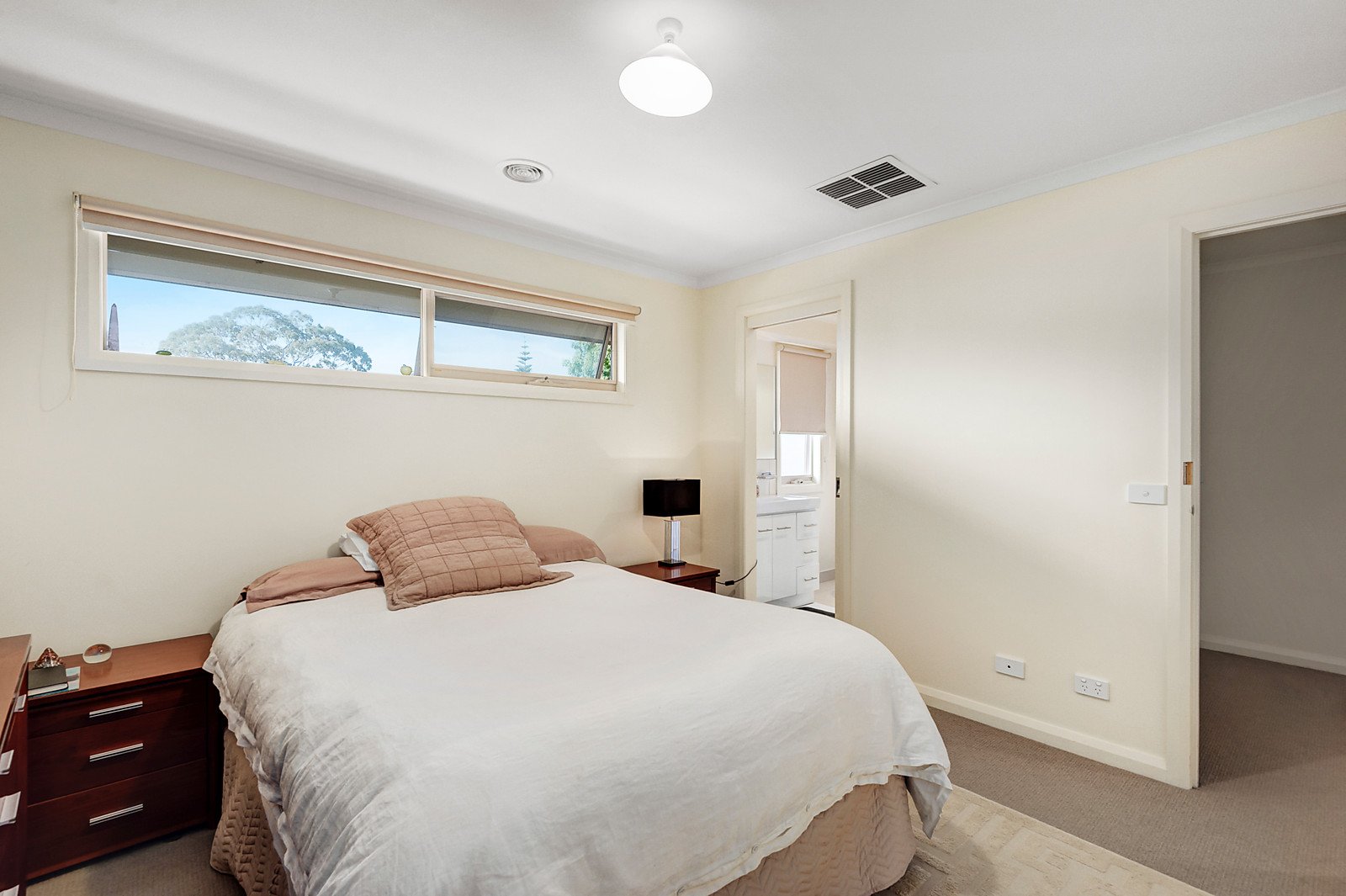 4/14 McCubbin Street, Burwood image 4