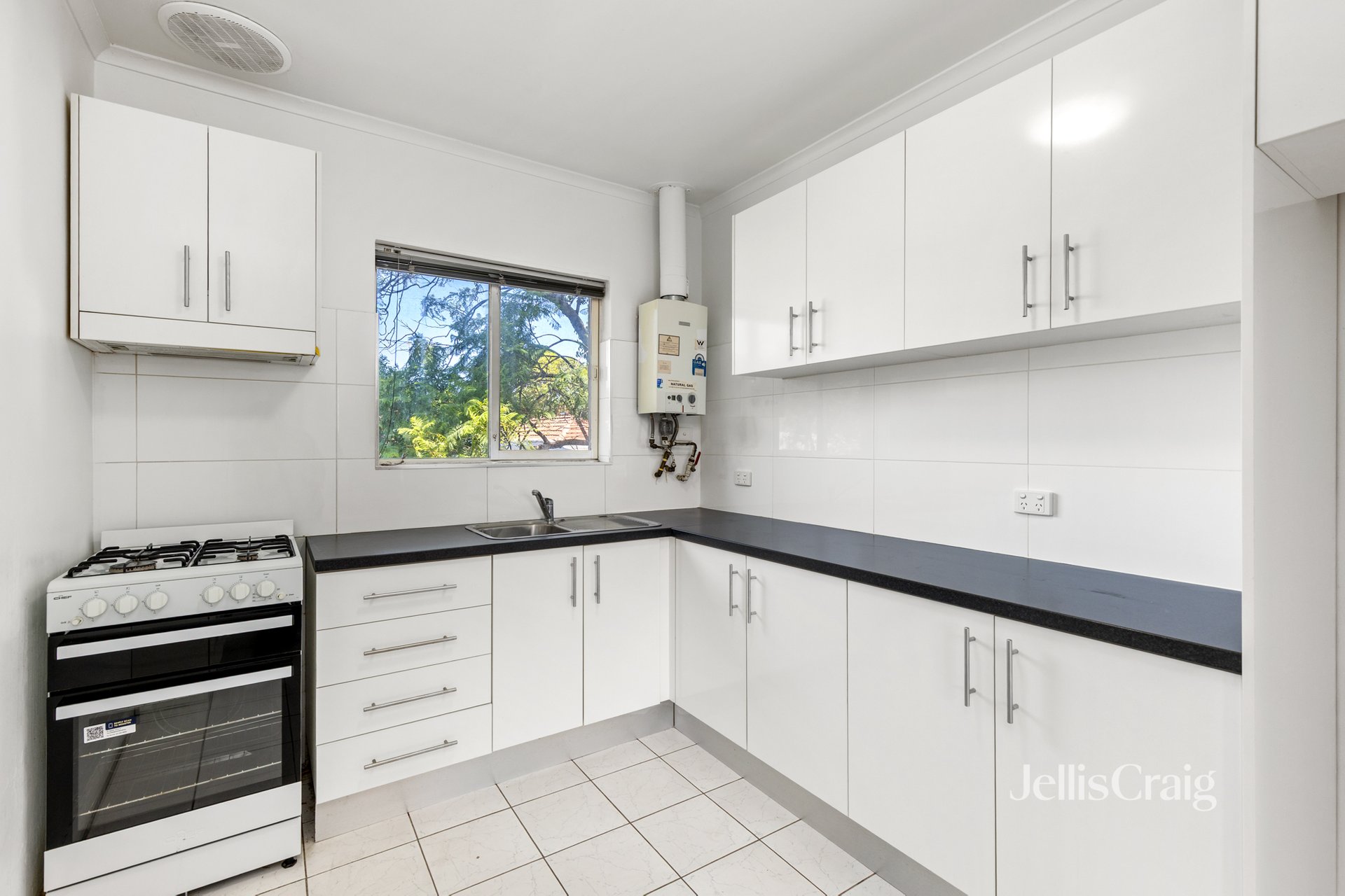 4/14 Miller St, Prahran image 2