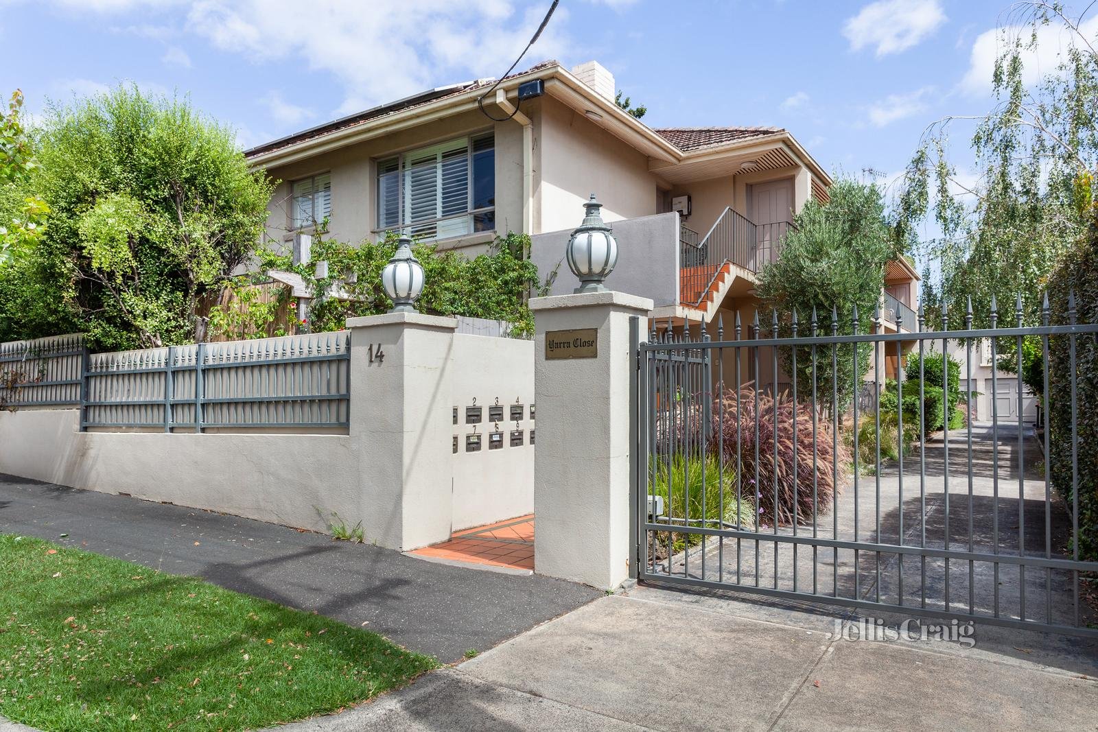 4/14 Oak Street, Hawthorn image 1
