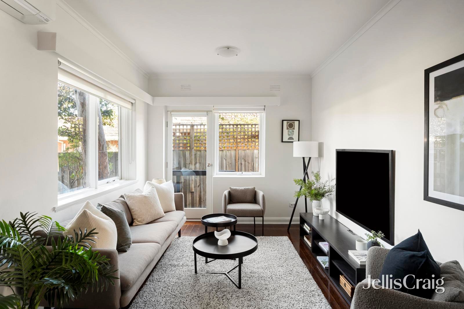4/14 Smith Street, Thornbury image 2
