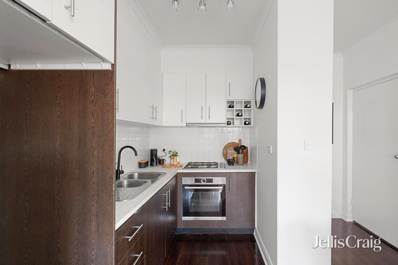 4/14 Smith Street, Thornbury image 11