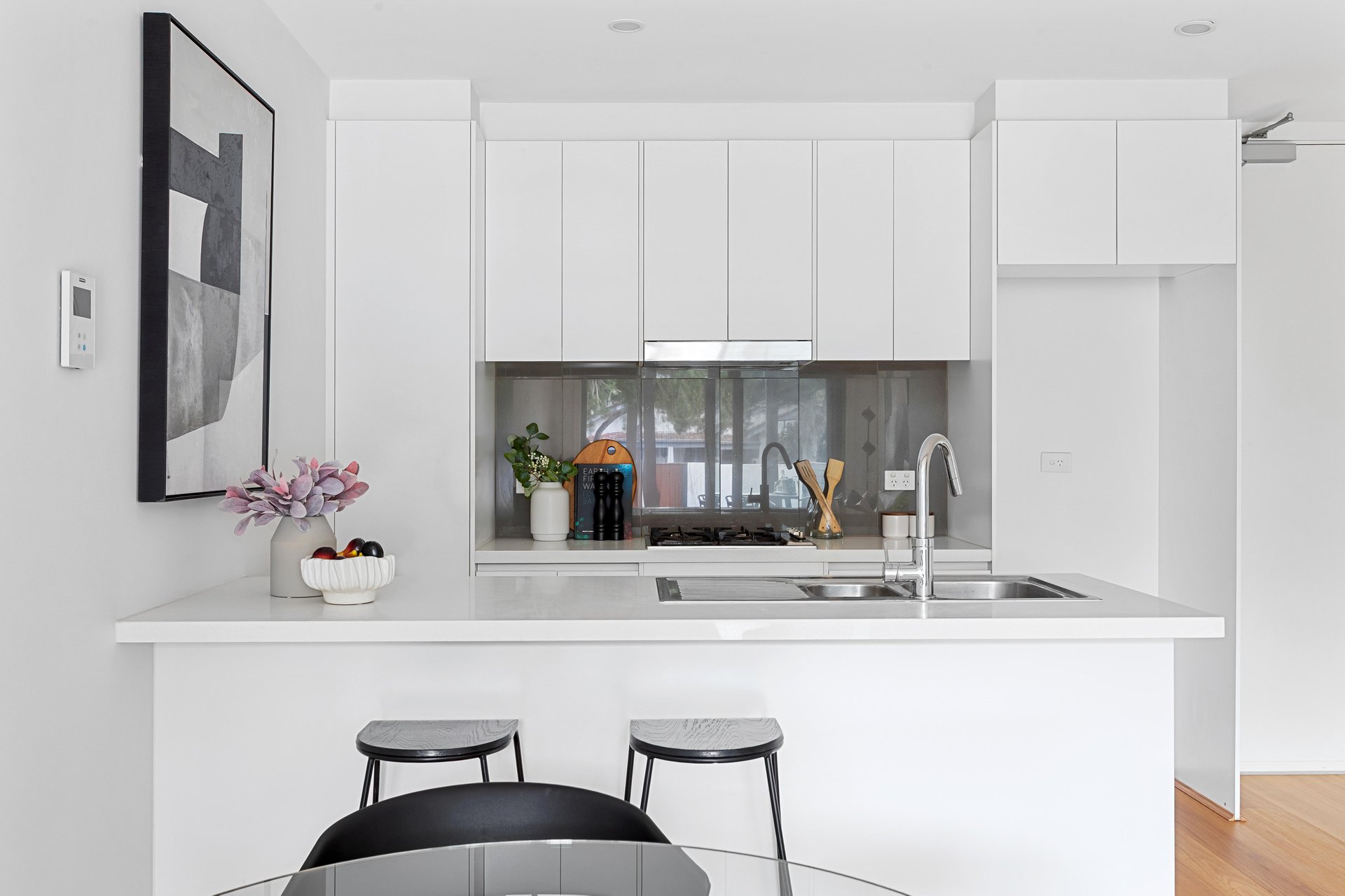 4/14 South Avenue, Bentleigh image 3