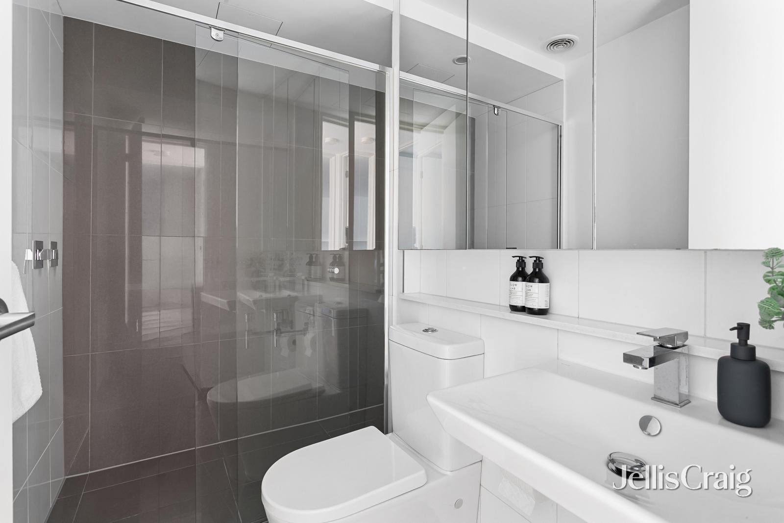4/14 South Avenue, Bentleigh image 9