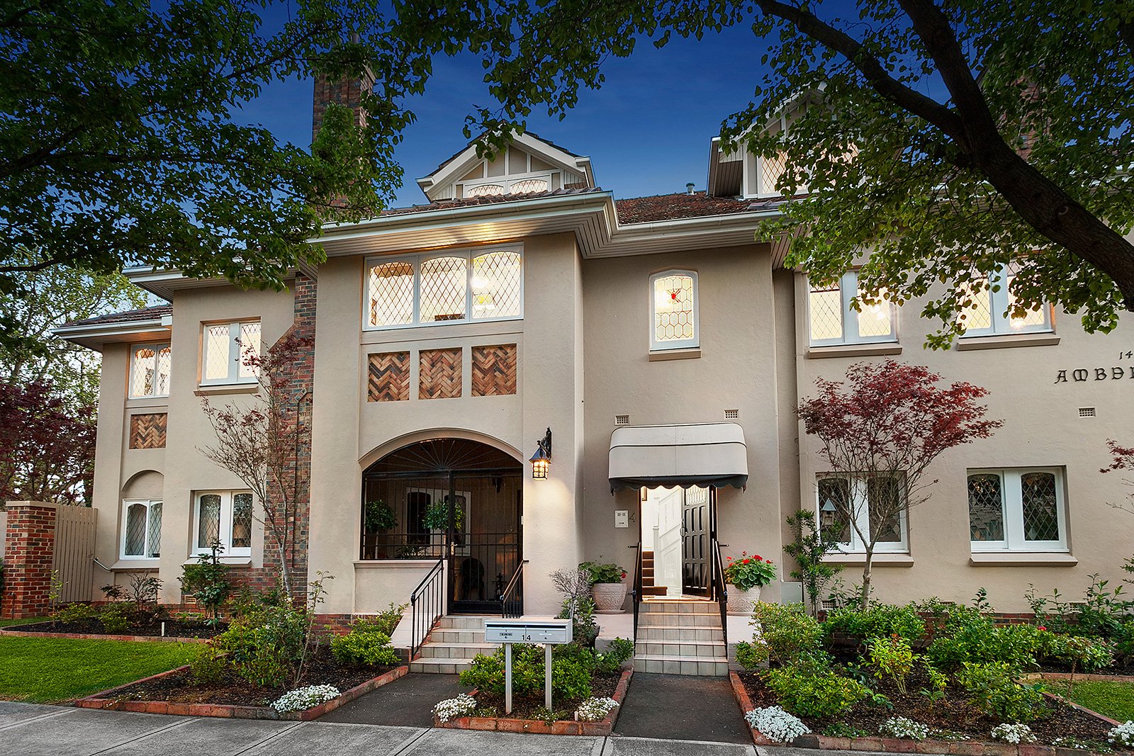 Property Gallery - Main Image