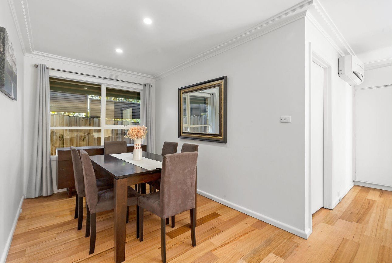 4/14 Warrigal Road, Surrey Hills image 5