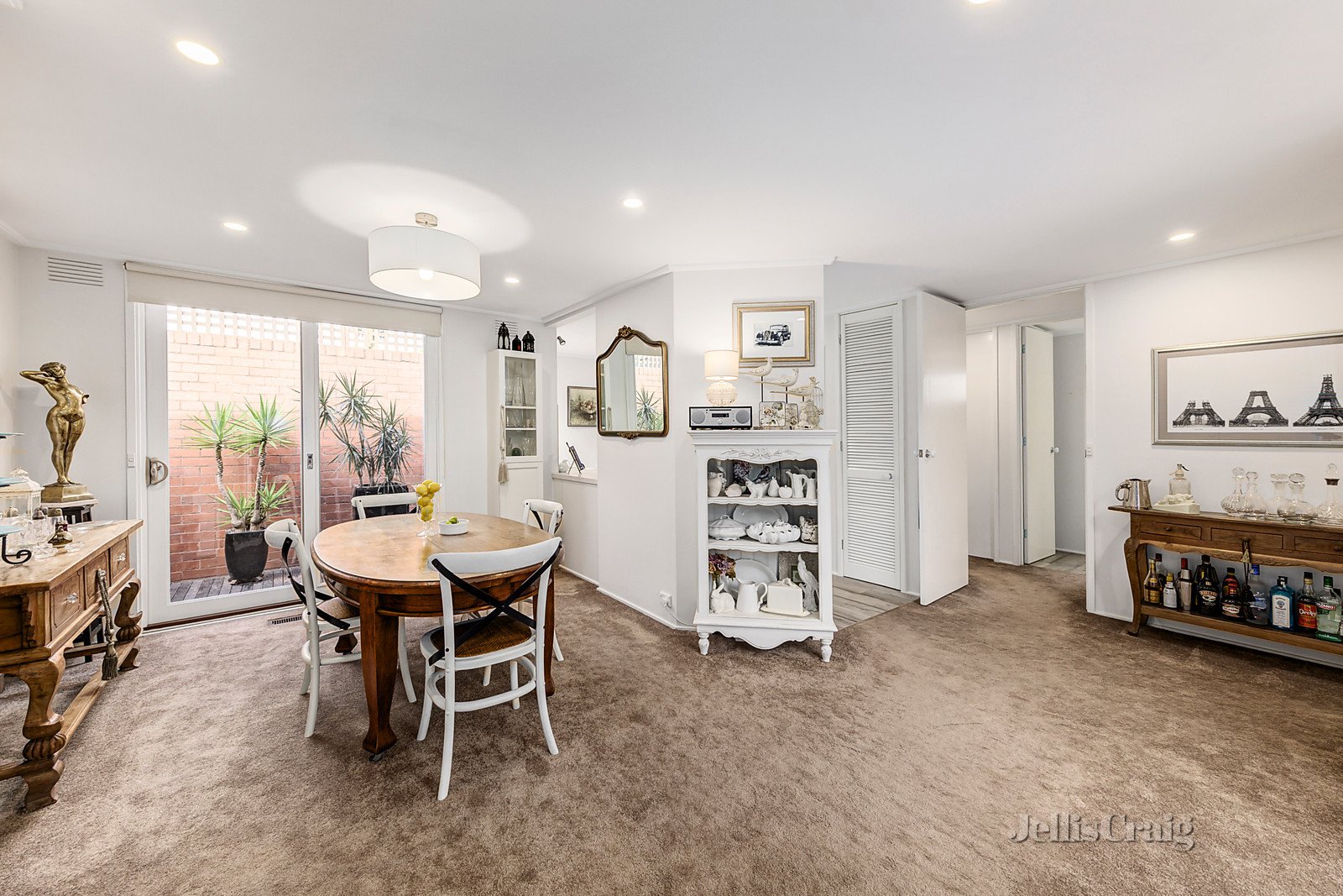 414 Waverley Road, Malvern East image 4