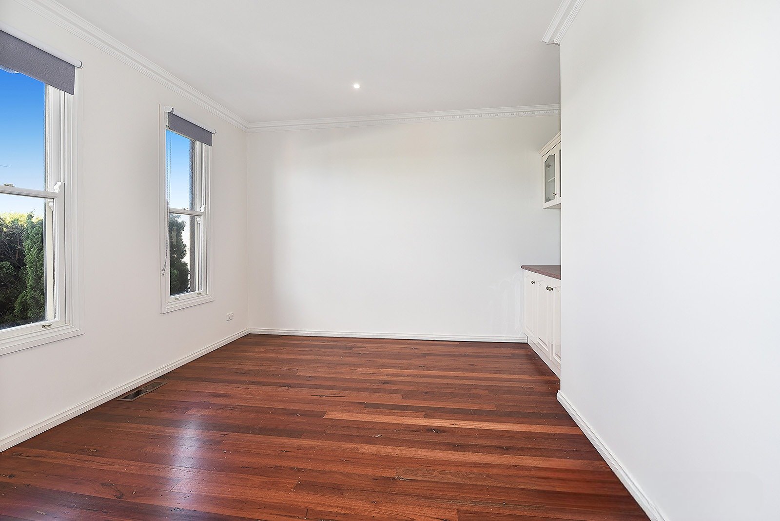 Property Gallery Thumbnail 2