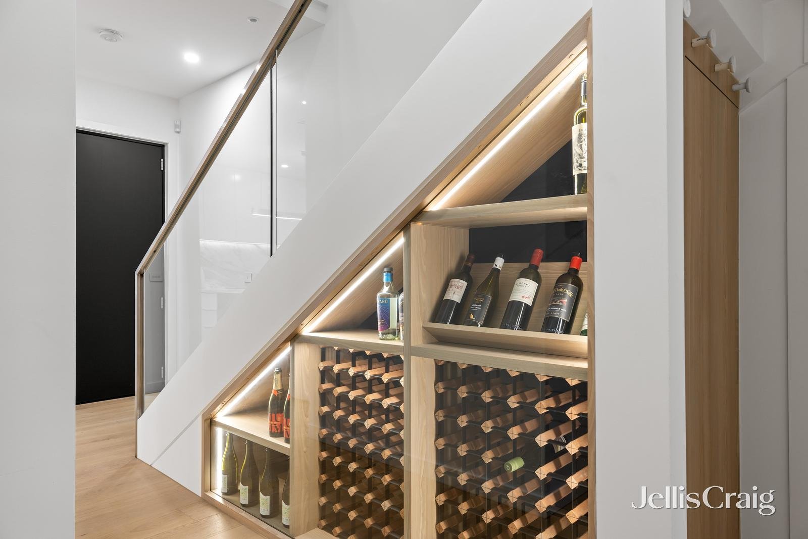 4/143 Fordham Avenue, Camberwell image 5