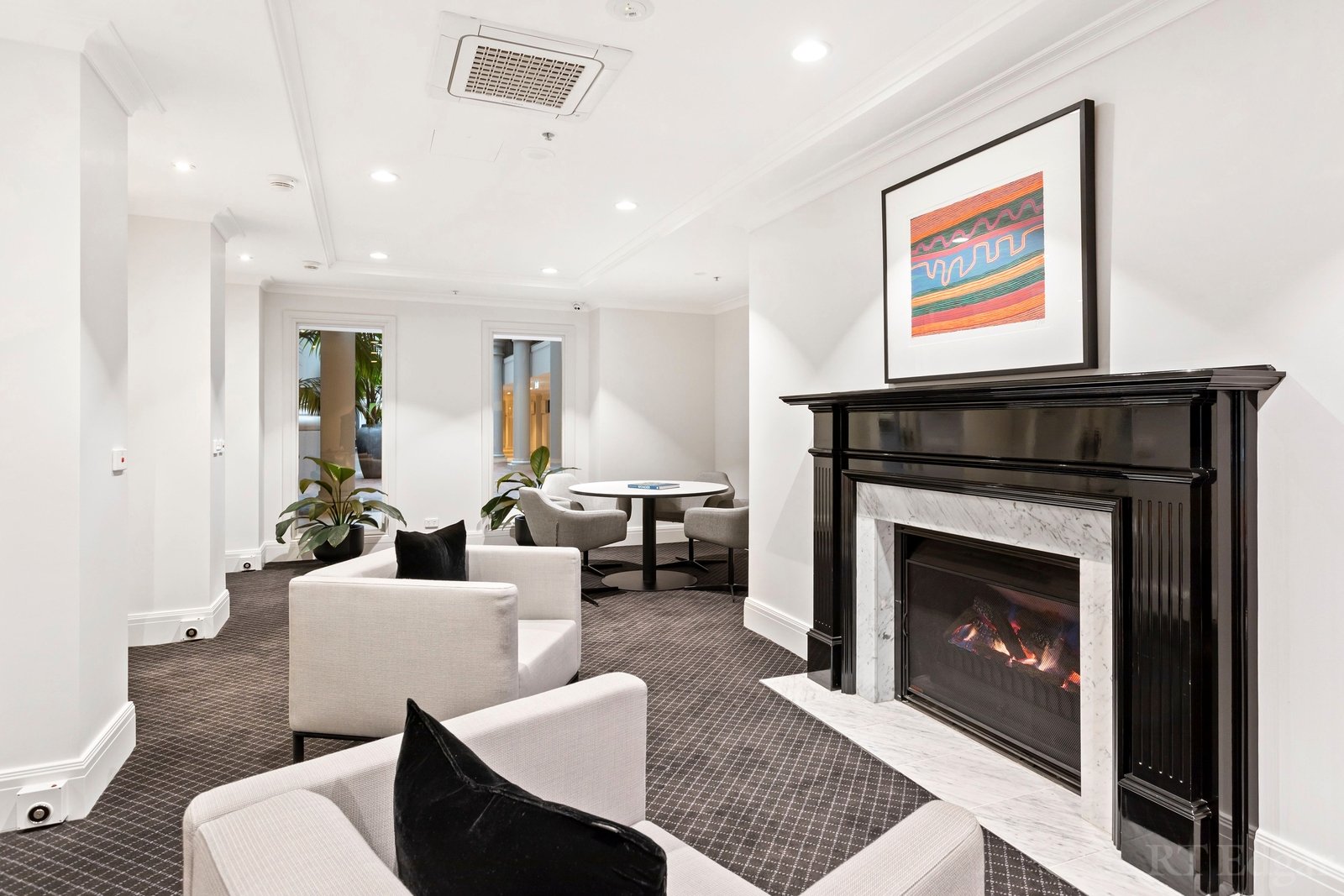 Property Gallery Thumbnail 8