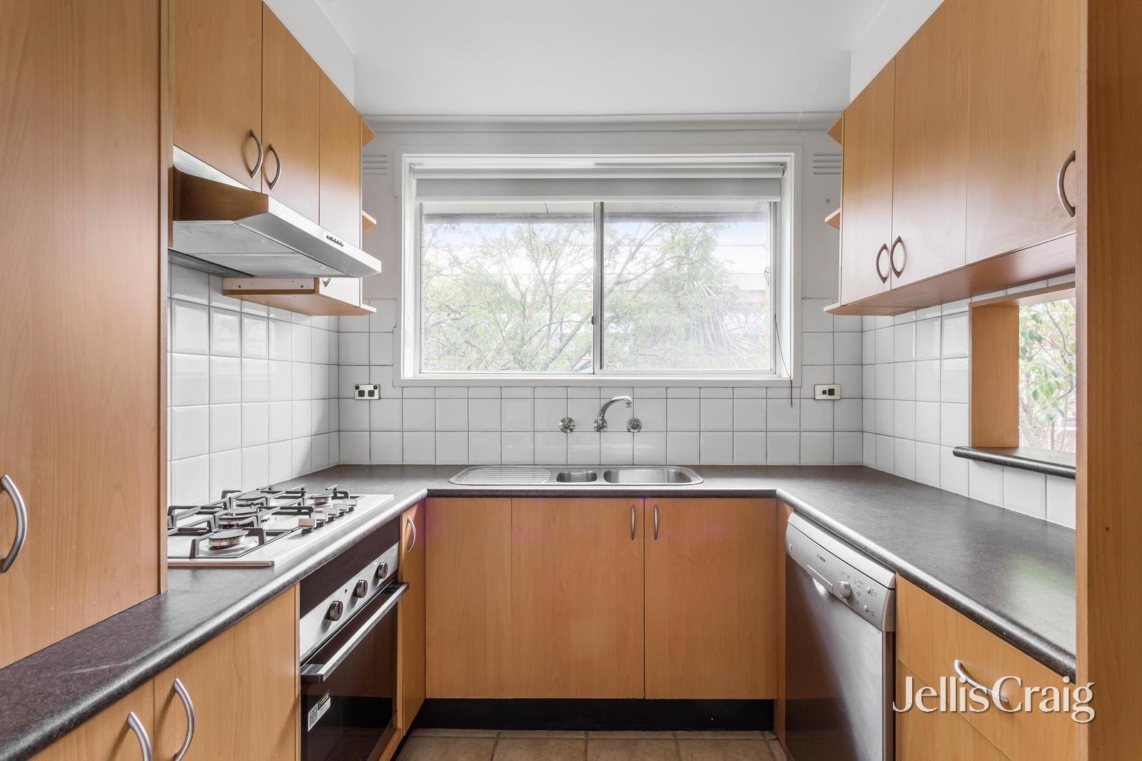 4/146 Eglinton Street, Kew image 2