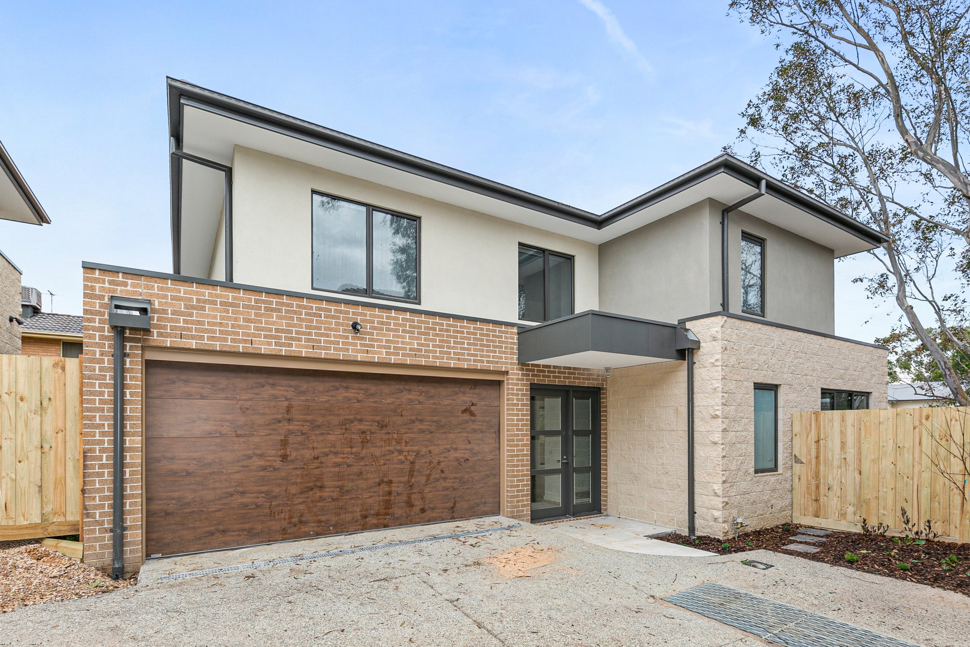 4/147 Woodhouse Grove, Box Hill North image 1