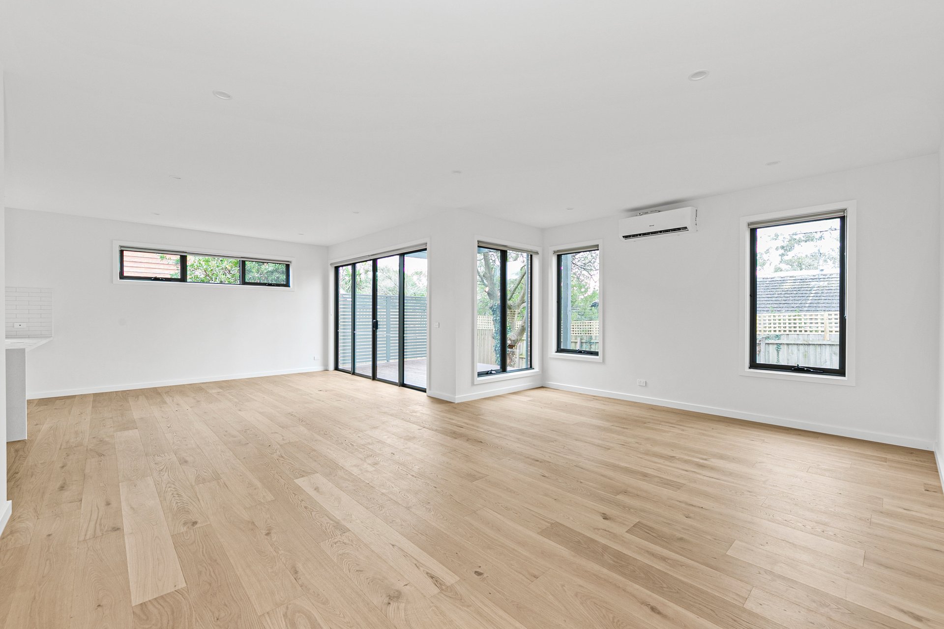 4/147 Woodhouse Grove, Box Hill North image 3